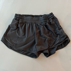 Lululemon Hotty hot shorts size 6